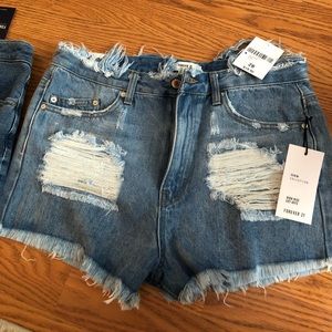 Forever 21 distressed shorts